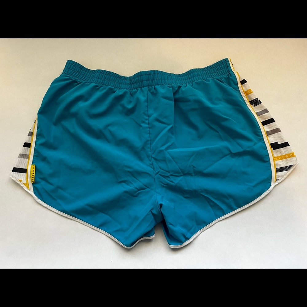 Nike Livestrong Dri-fit running shorts. Size XL - Picture 2 of 3